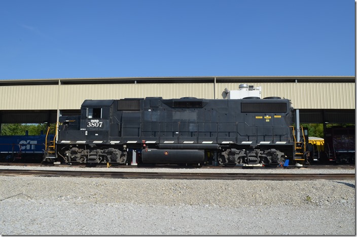 INRD GP38-2 3807 is ex-HLCX, exx-NS, nee-Conrail.